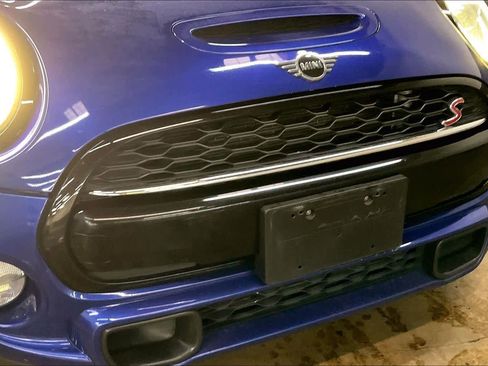 Used 2019 MINI Cooper S w/ Premium Package image 31