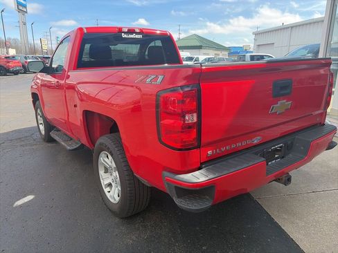 Used 2018 Chevrolet Silverado 1500 LT w/ LT Convenience Package AWD/4WD image 10