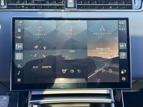 Used 2025 Land Rover Range Rover Evoque S image 31