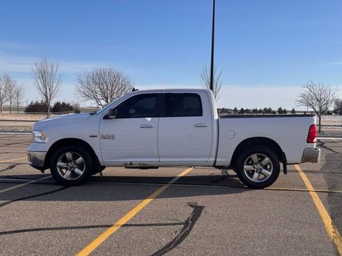 Used 2016 RAM 1500 Big Horn image 32
