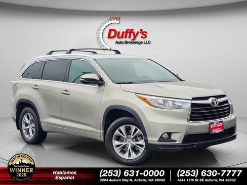 Used 2015 Toyota Highlander XLE image 1
