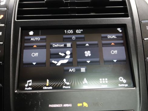 Used 2017 Lincoln MKC Reserve image 40