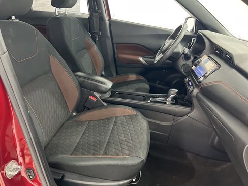 Used 2023 Nissan Kicks SR w/ Interior Electronics Package image 24