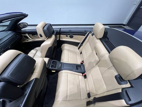 Used 2012 BMW M3 Convertible image 31