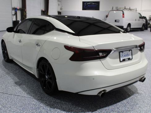 Used 2018 Nissan Maxima Platinum FWD image 6