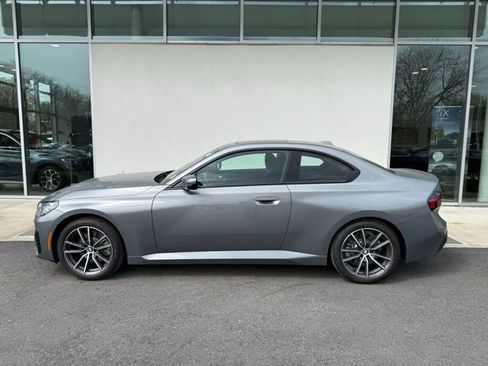 Used 2025 BMW 230i xDrive Coupe w/ Premium Package image 2