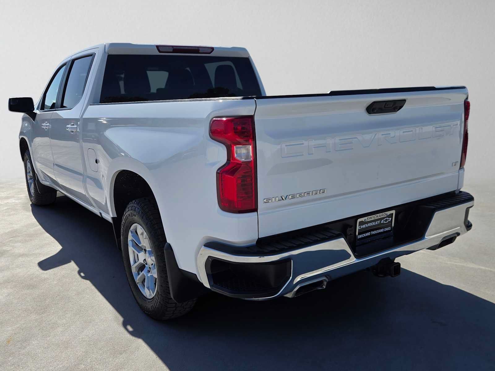 Used 2023 Chevrolet Silverado 1500 LT AWD/4WD image 5