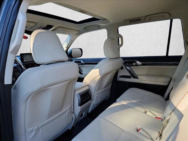 Used 2023 Lexus GX 460 Premium w/ Premium Plus Package AWD/4WD image 18