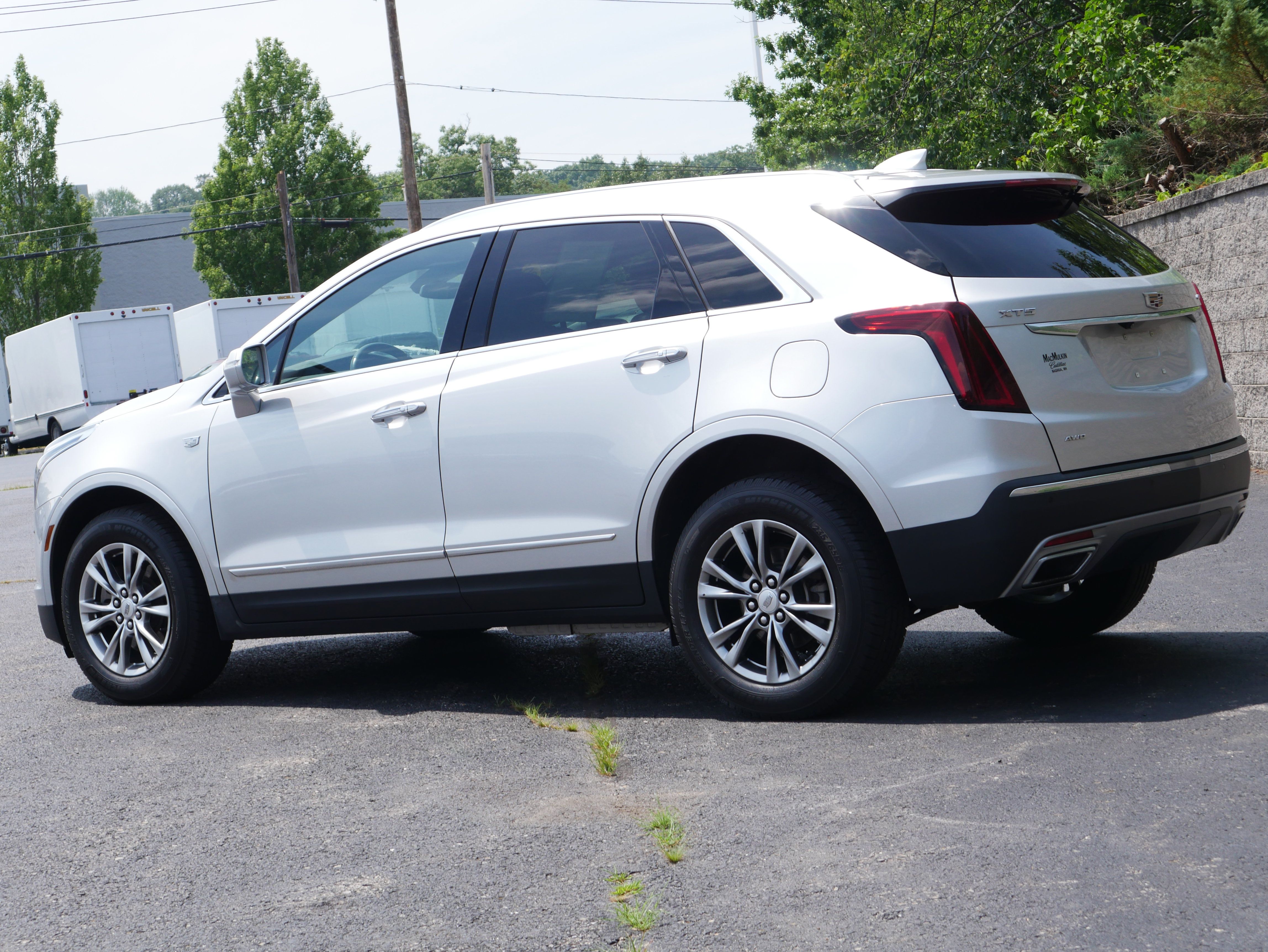 Used 2020 Cadillac XT5 Premium Luxury AWD/4WD image 4