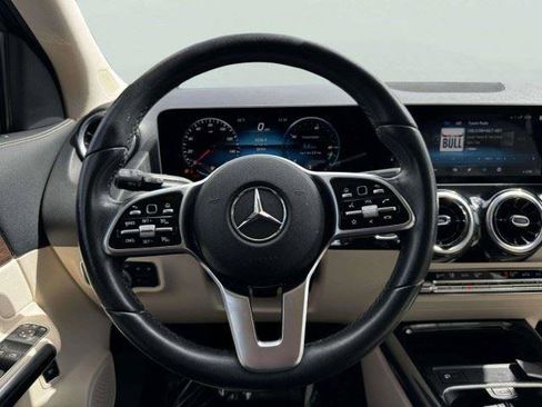 Used 2021 Mercedes-Benz GLA 250 4MATIC w/ Premium Package image 29