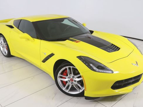 Used 2016 Chevrolet Corvette Stingray Coupe RWD image 22