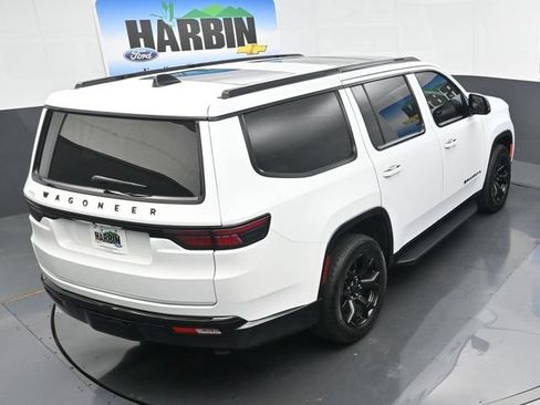 Used 2024 Jeep Wagoneer Series II w/ Convenience Group I AWD/4WD image 29