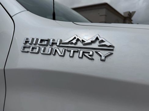 Used 2024 Chevrolet Silverado 1500 High Country AWD/4WD image 11