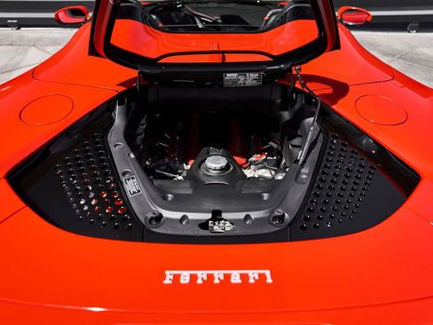 Used 2025 Ferrari SF90 Spider AWD/4WD image 28