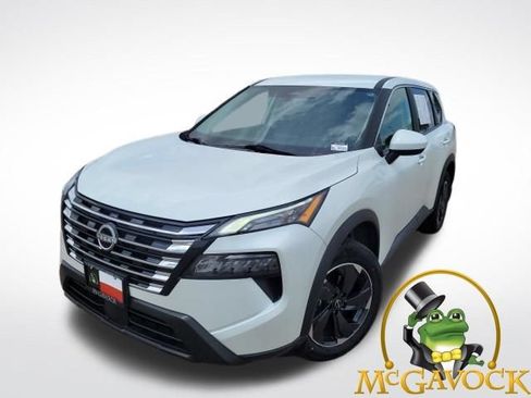 Certified 2024 Nissan Rogue SV FWD image 1