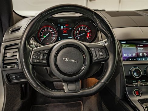 Used 2020 Jaguar F-TYPE Coupe image 31