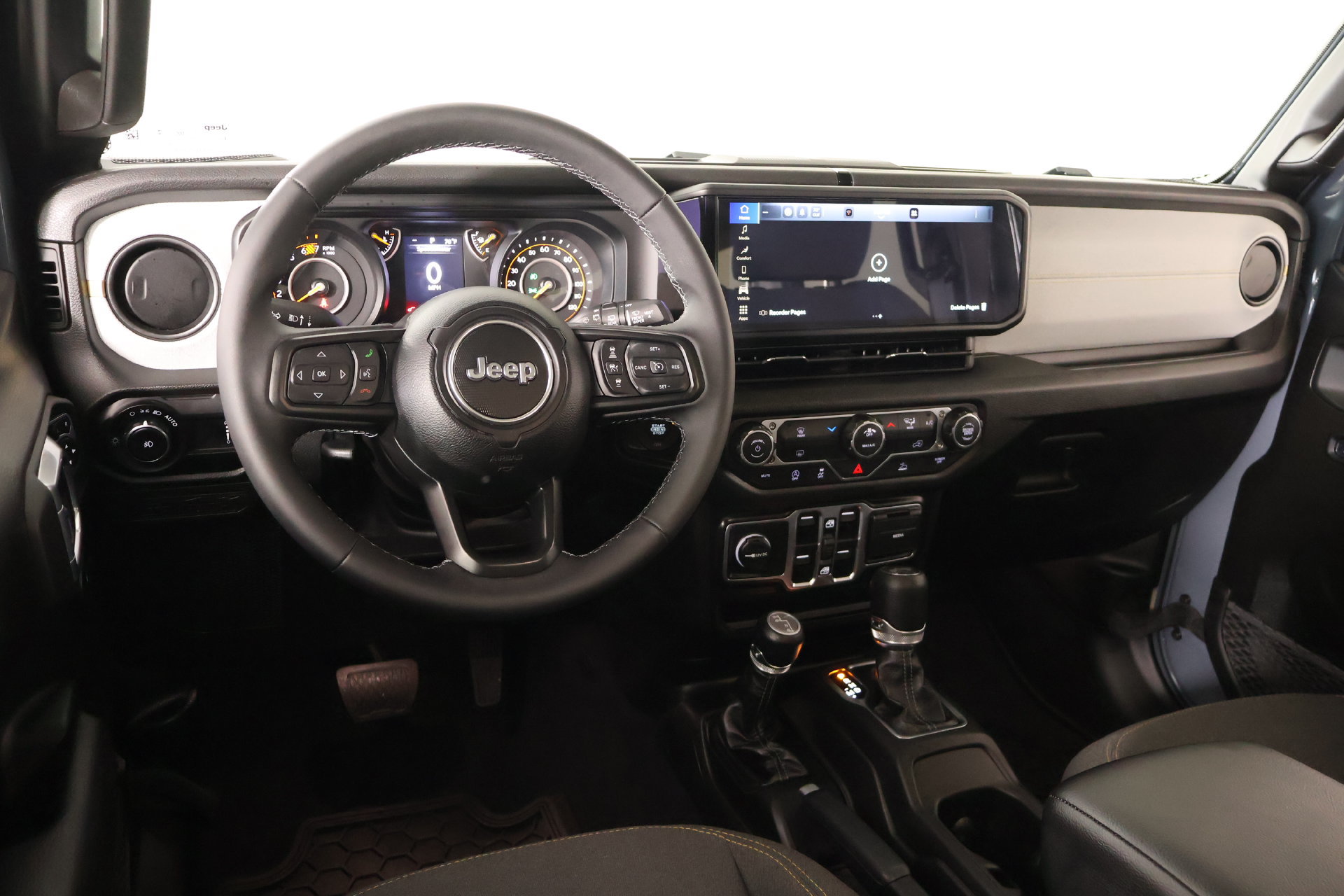 Used 2026 Jeep Wrangler Unlimited Sport AWD/4WD image 2