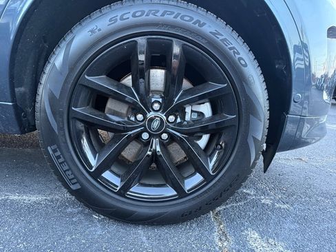 Certified 2025 Land Rover Discovery Sport S image 25