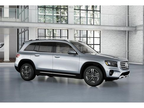 New 2025 Mercedes-Benz GLB 250 4MATIC image 13