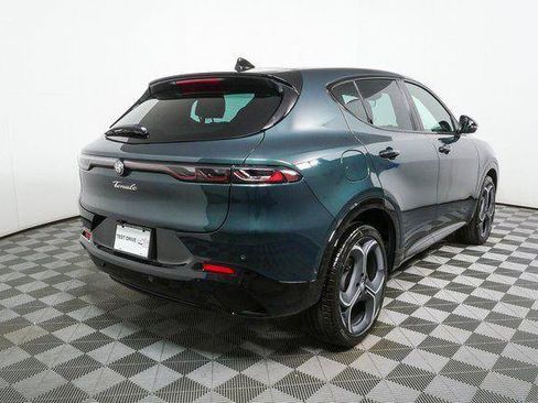 New 2026 Alfa Romeo Tonale w/ Black Premium Package AWD/4WD image 8