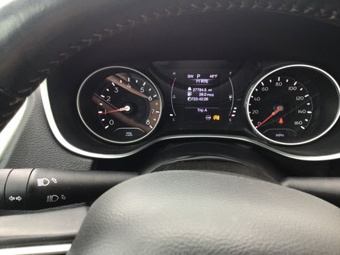 Used 2020 Jeep Compass Latitude w/ Cold Weather Group AWD/4WD image 12
