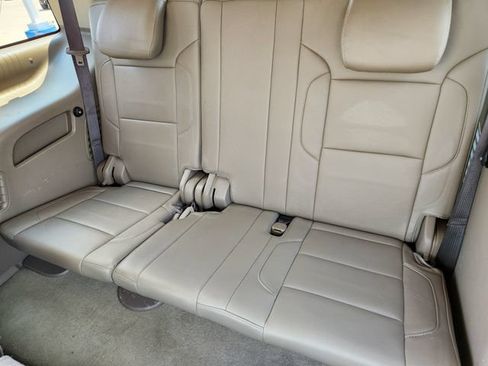 Used 2018 Chevrolet Tahoe LT w/ Off-Road Package AWD/4WD image 32