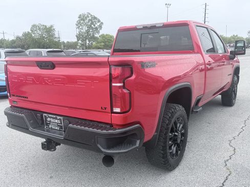 Used 2025 Chevrolet Silverado 2500 LT w/ Trail Boss Package AWD/4WD image 7