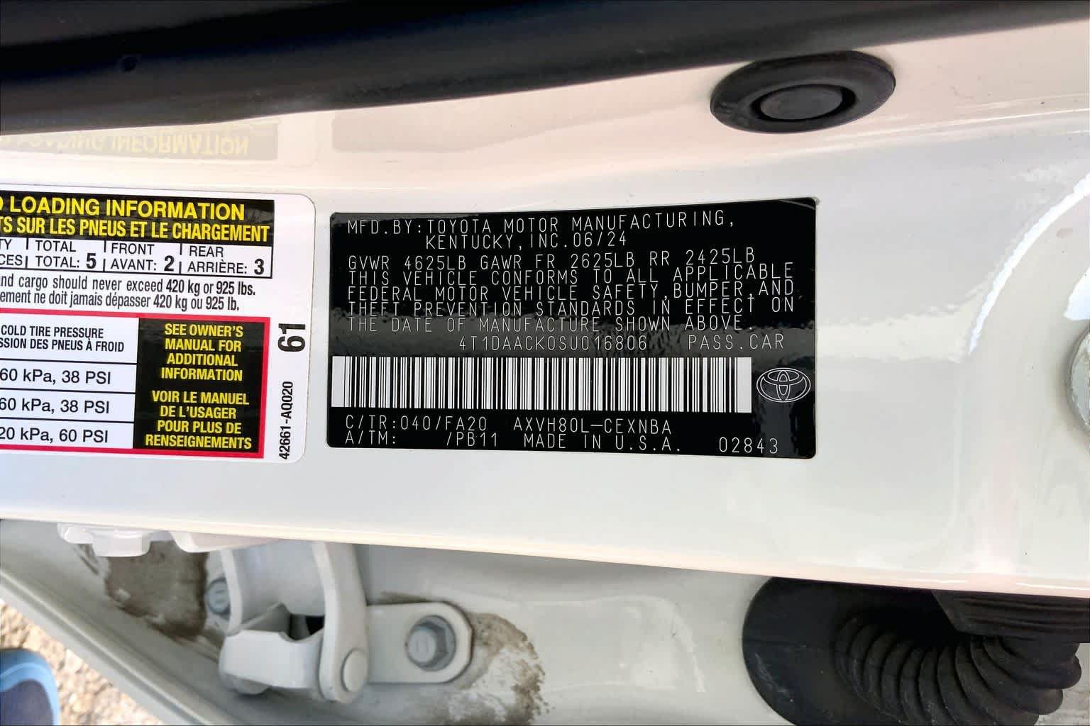Used 2025 Toyota Camry LE FWD image 34
