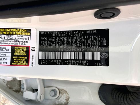 Used 2025 Toyota Camry LE FWD image 34