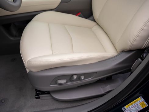 New 2026 Cadillac XT5 Premium Luxury image 16