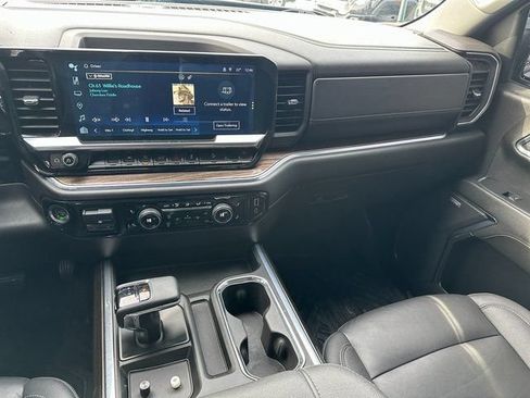 Used 2024 Chevrolet Silverado 1500 RST AWD/4WD image 11