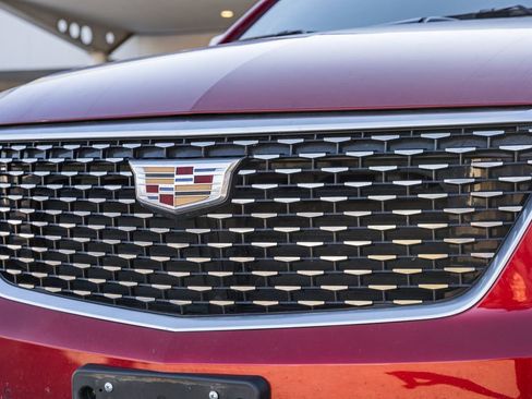Used 2021 Cadillac XT6 Premium Luxury image 12