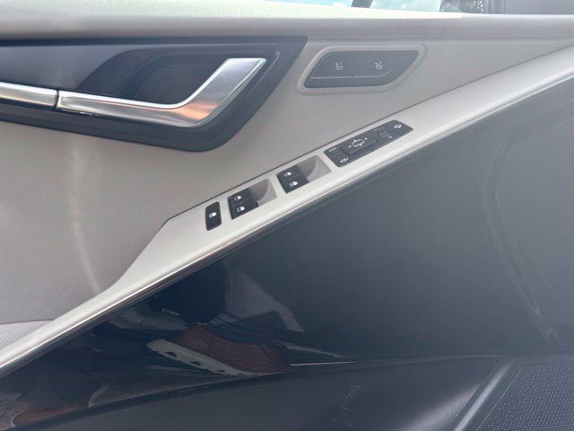 Certified 2023 Kia Niro Wave FWD image 8