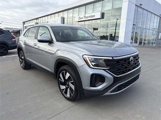 Certified 2025 Volkswagen Atlas Cross Sport SE video 1