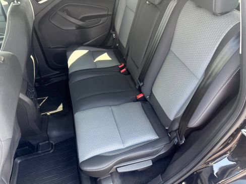 Certified 2018 Ford Escape SE w/ SE Sync 3 Package FWD image 35