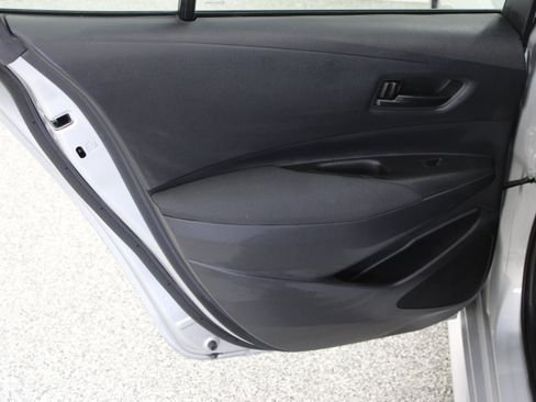 Used 2025 Toyota Corolla LE FWD image 22