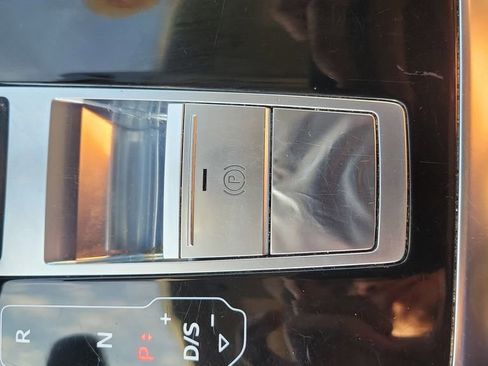 Used 2019 Audi Q8 Prestige image 25