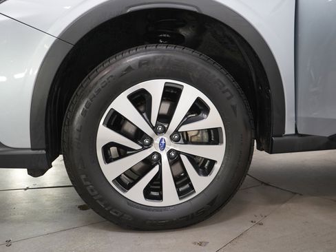 Used 2022 Subaru Outback Premium AWD/4WD image 29