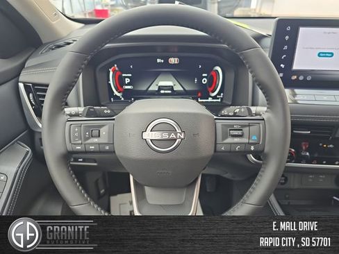 New 2026 Nissan Rogue Platinum w/ Platinum Premium Package AWD/4WD image 14