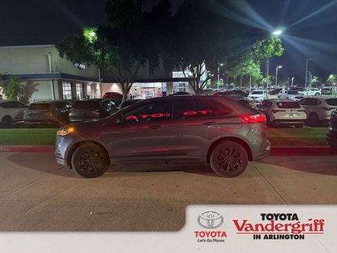 Used 2024 Ford Edge SE w/ Black Appearance Package AWD/4WD image 1