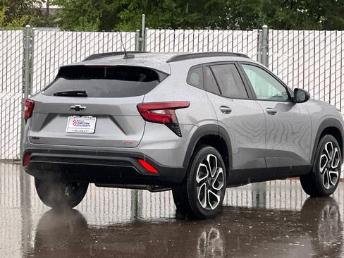 New 2026 Chevrolet Trax RS w/ Driver Confidence Package FWD image 4