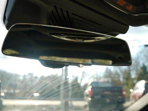 Used 2024 BMW 530i xDrive w/ Convenience Package image 29