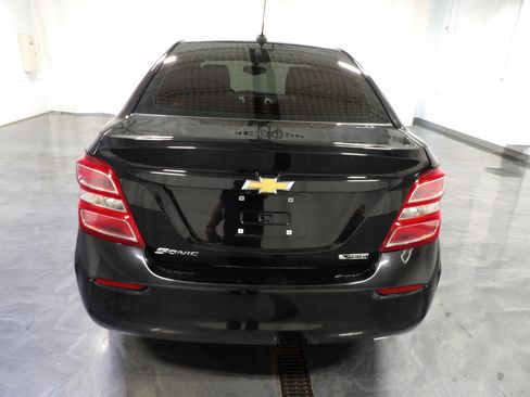 Used 2020 Chevrolet Sonic Premier FWD image 5