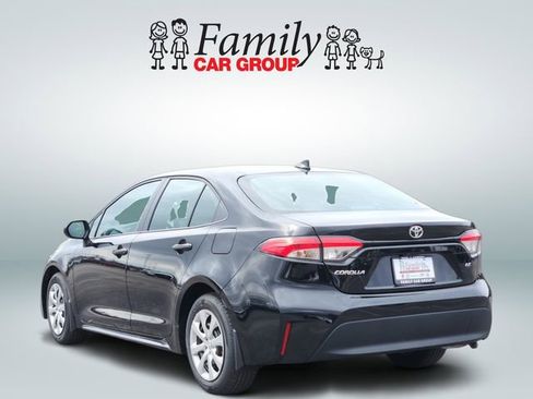 Used 2026 Toyota Corolla LE image 3