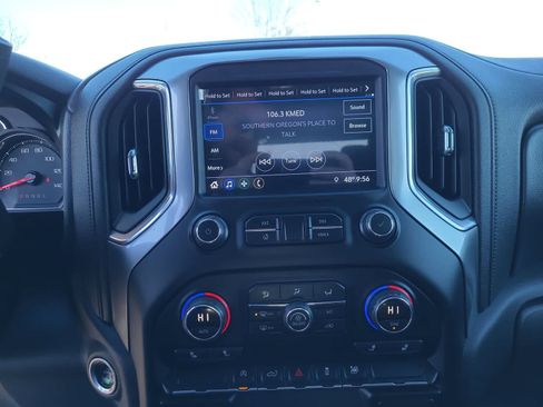 Used 2019 Chevrolet Silverado 1500 LT w/ All-Star Edition AWD/4WD image 24