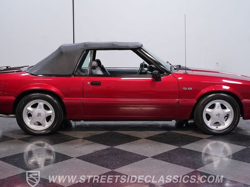 Used 1993 Ford Mustang LX RWD image 13
