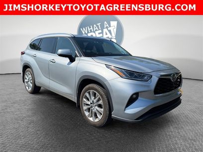 Used 2022 Toyota Highlander Limited