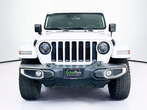 Used 2021 Jeep Wrangler Unlimited Sahara w/ Cold Weather Group AWD/4WD image 2