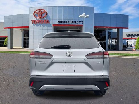 Used 2026 Toyota Corolla Cross LE FWD image 6