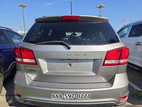 Used 2019 Dodge Journey SE w/ Connectivity Group FWD image 6